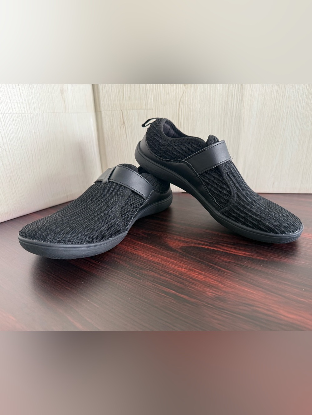 Spesoul Barefoot Walking Slipper Black Mesh Size 42/10 Wide Toe Box Excellent